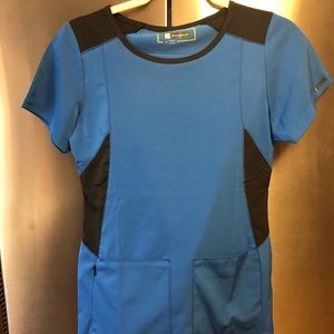 WonderWink HP Scrubs! Size XS Top & XXS Bottom!